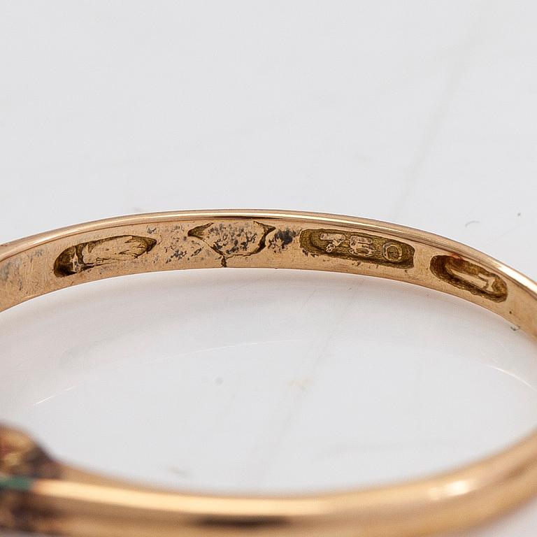 Sormus, 18K kultaa ja vanhahiontaisia briljantteja yht n 0.50 ct todistuksen mukaan. Suomen Kultasepät Oy Helsinki.