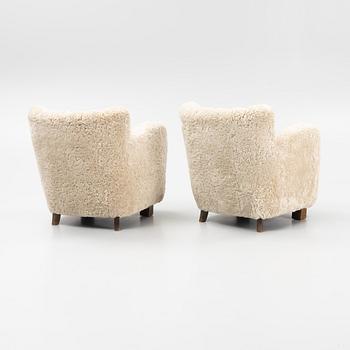 Kaj Gottlob, attributed to, a pair of easy chairs, A.J. Iversen, Denmark, 1930's/40's.