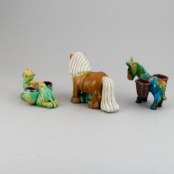 GUNNAR NYLUND, häst, kamel och åsna, Rörstrand 1900-talets mitt.