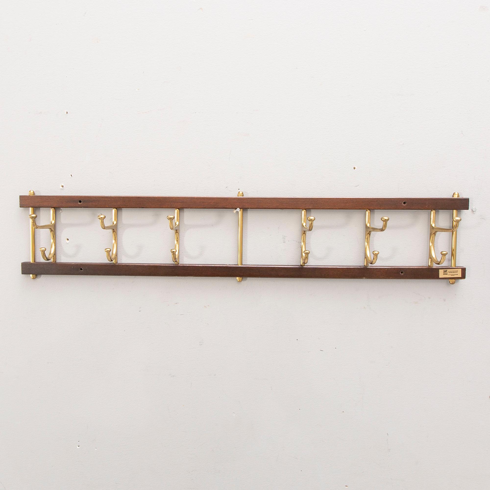 Klädhängare, "Dekorativ", AB Skogslunds metallgjuteri, Anderstorp, 1900-talets mitt.