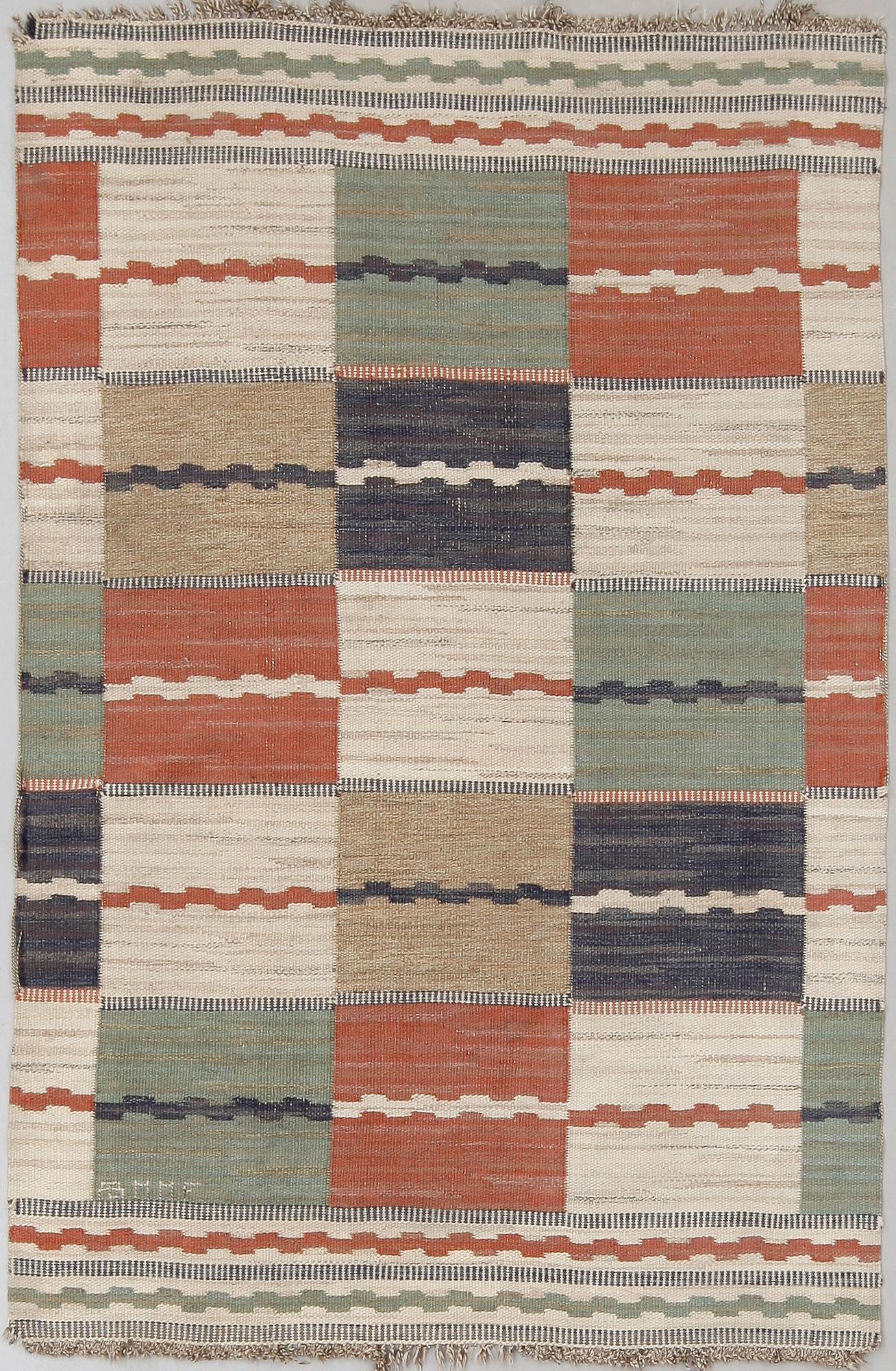 MATTA, Rölakan, "Vita Rutmattan", AB MMF (Märta Måås-Fjetterström), ca 206x138 cm.