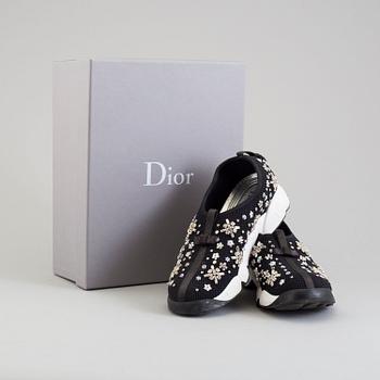 a pair of CHRISTIAN DIOR 'Dior Fusion' sneakers, size 39.
