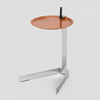 Jouni Leino, Tarjotinpöydän jalusta ,"Grip" Jouni Leino Design Studio 2009.