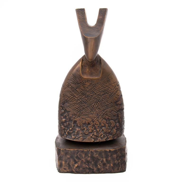 ARVO SIIKAMÄKI, "NEFERTITI".