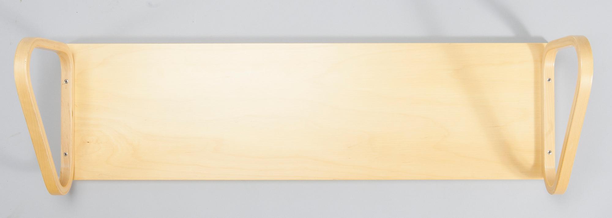 HYLLOR, 3 st, 112B samt LISTER, ett par, Alvar Aalto, Artek, 1900-senare hälft.