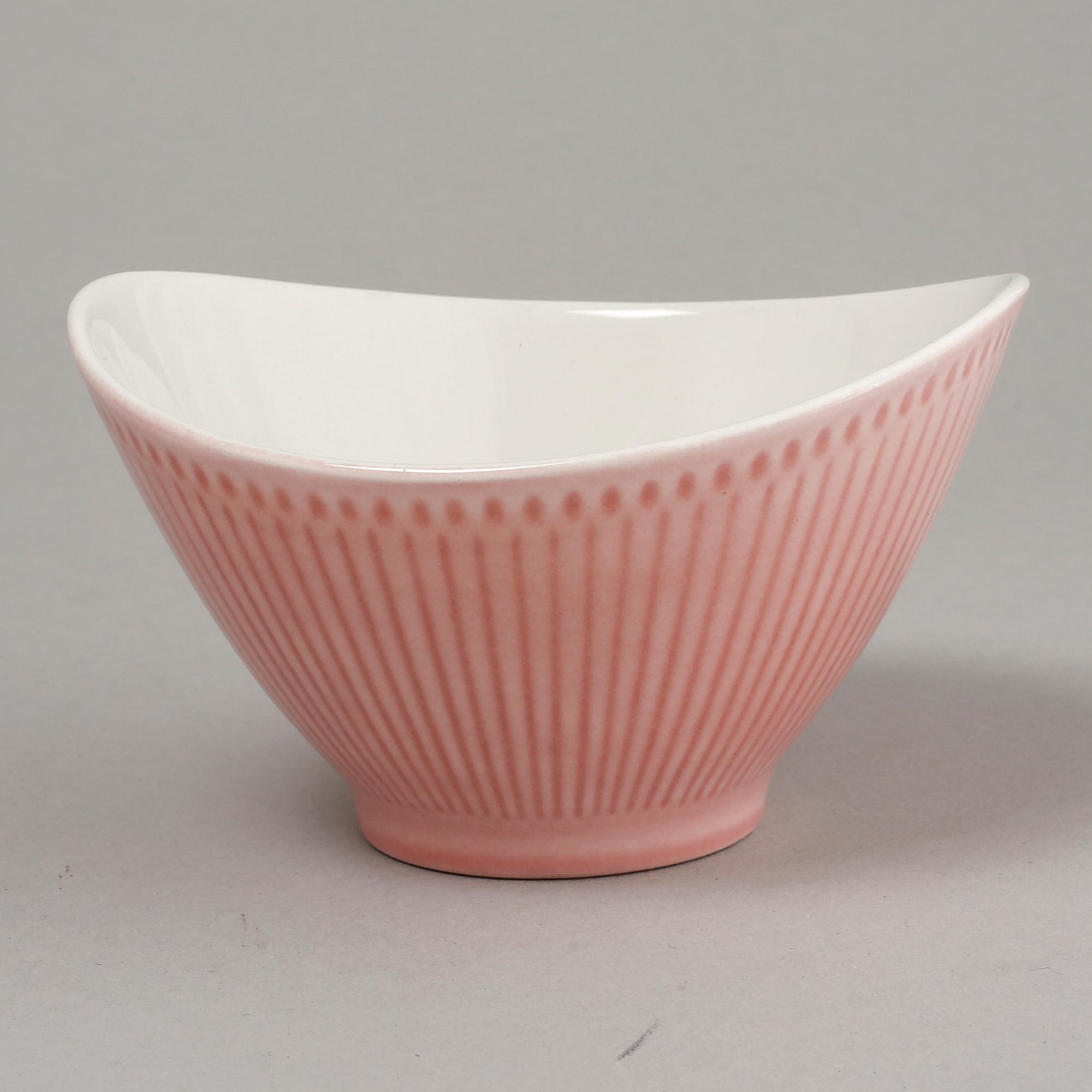 TESERVIS, 31 delar, porslin, "Rosmarin", Rörstrand, Hertha Bengtsson, Rörstrand, 1900-talets tredje kvartal.
