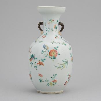 A famille rose vase, Qing dynasty, late 19th century, with a Daoguang mark.