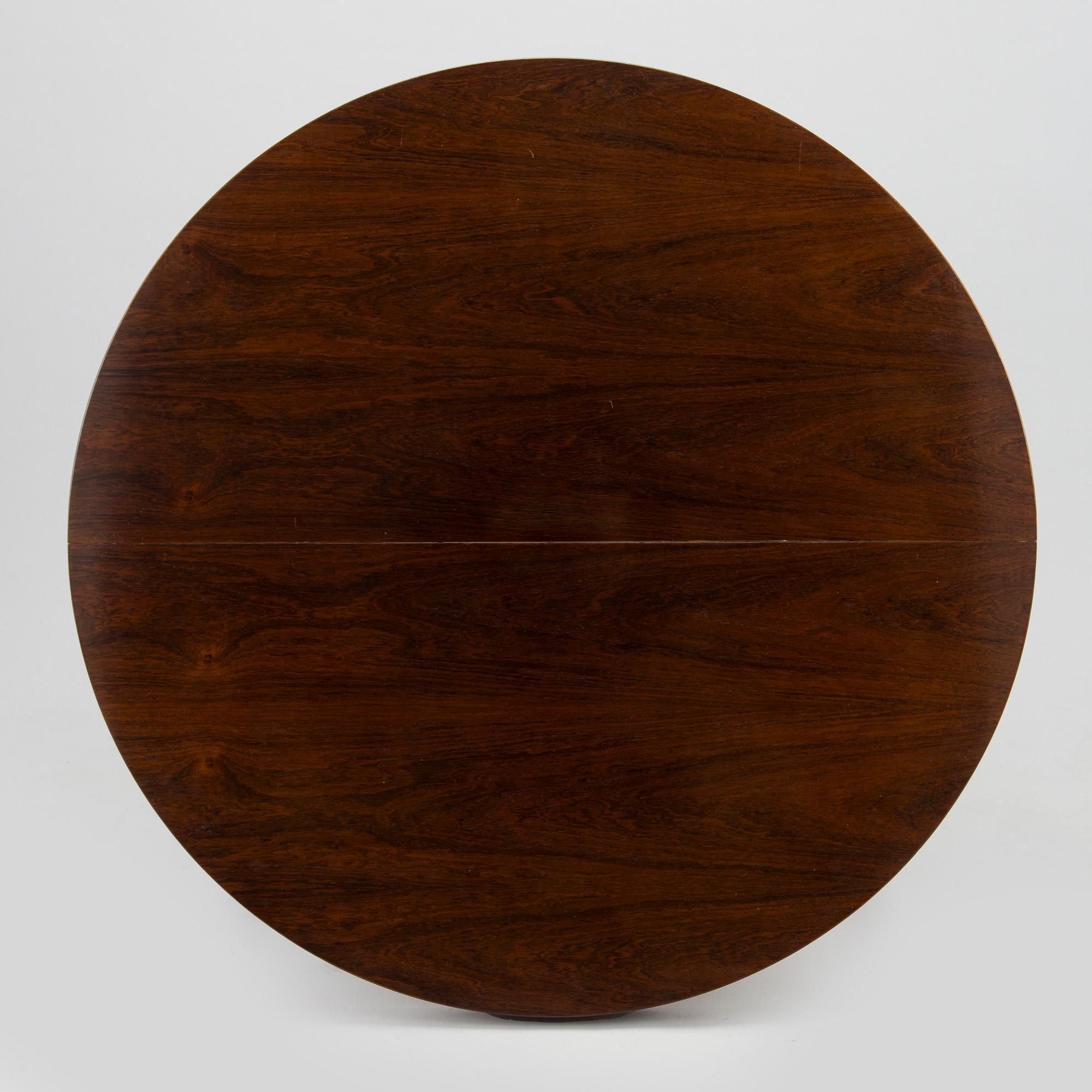 Severin Hansen, mid-20th century dining table, model 180 for Haslev Møbelsnedkeri, Denmark.