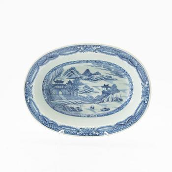 Bowl China, second half of the 18th century, porcelain.