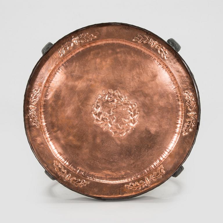 Pöytä, 1900-luvun alku.