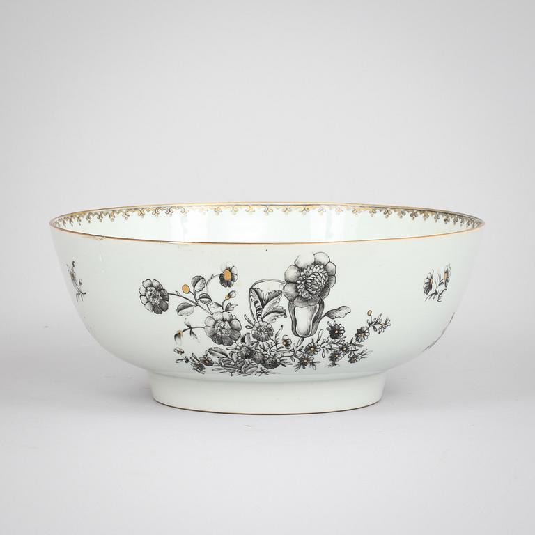 A grisaille punch bowl with a Swedish Bank note, Qing dynasty, Qianlong dated 1762.