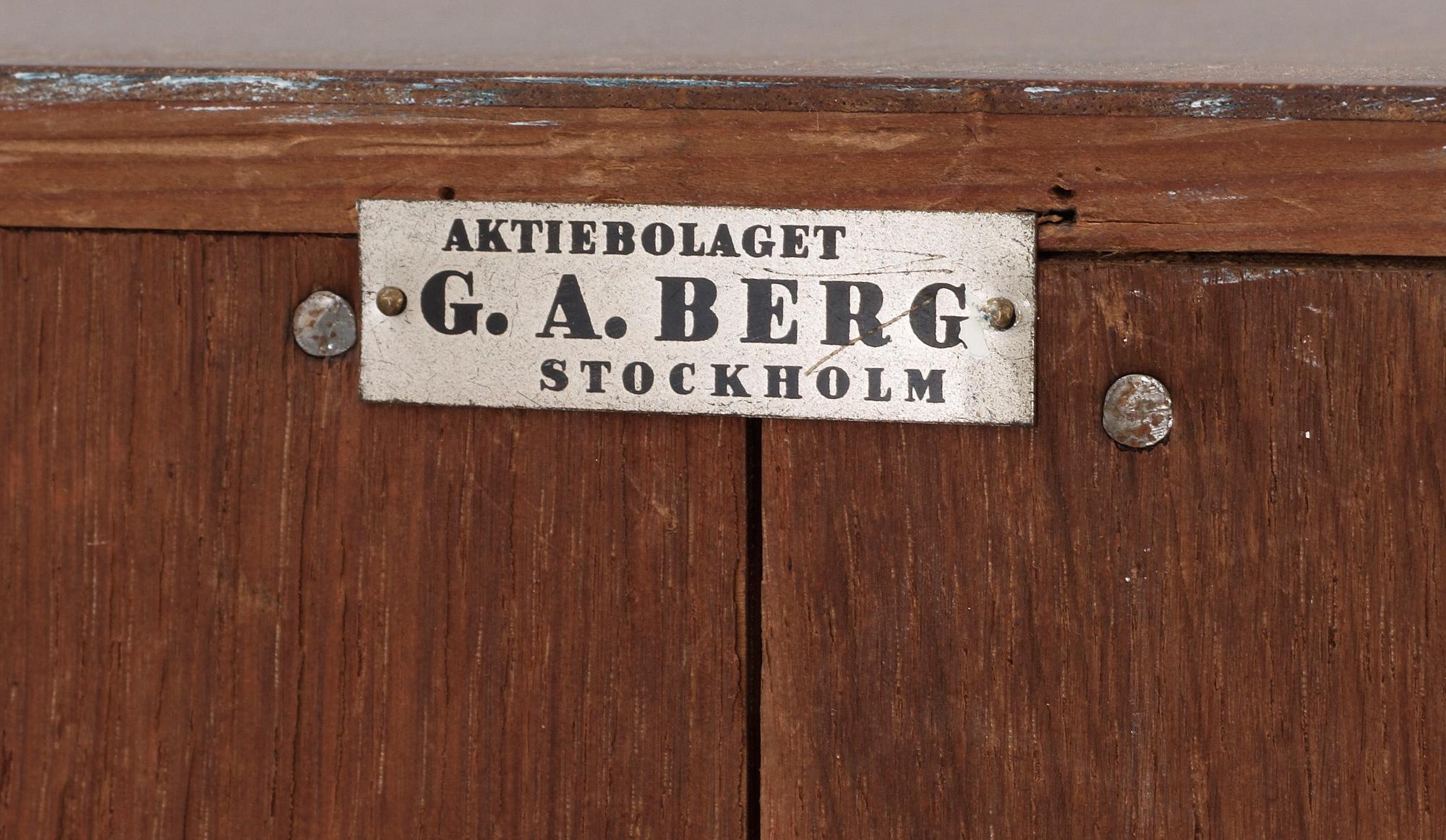 SKÅP, G A Berg, Stockholm, 1940-tal.
