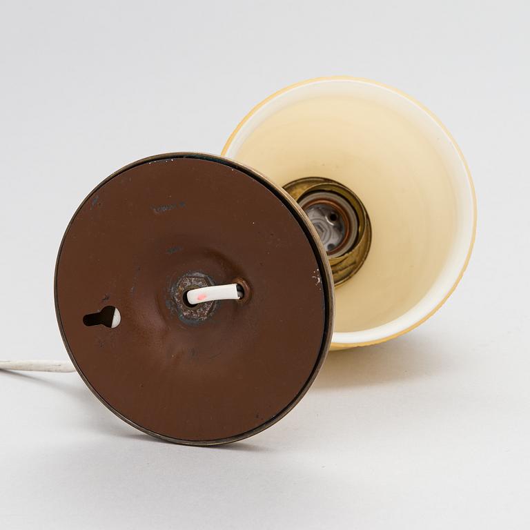 Paavo Tynell, a 1930's '5215' table lamp for Taito.