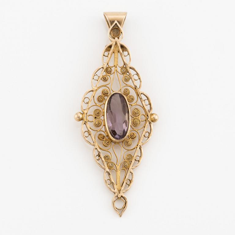 Hänge, 18K guld med ametist.