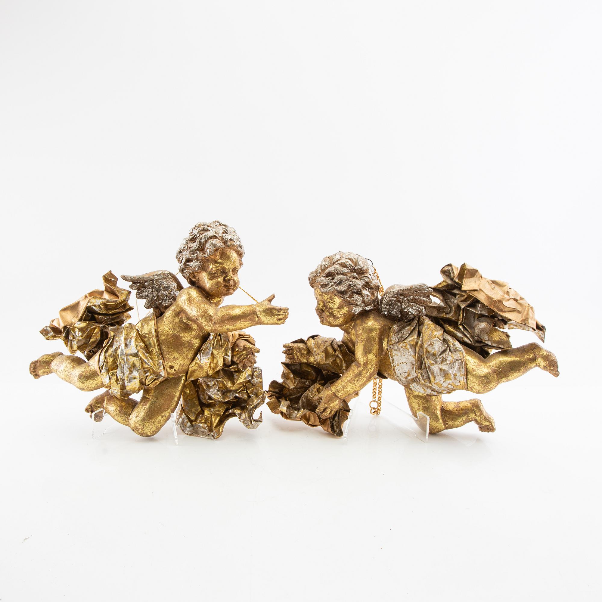 Putti 3 pcs modern production.