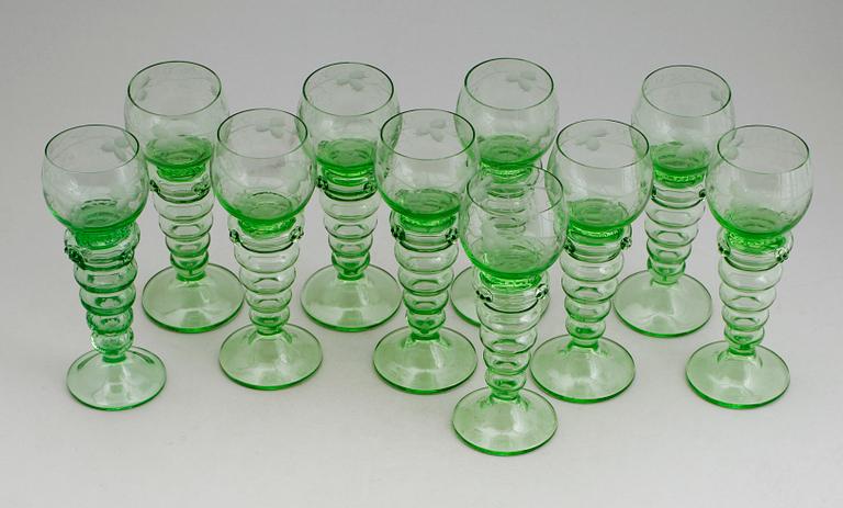 VITVINSREMMARE, 10 st, grönt glas, 1900-talets mitt.