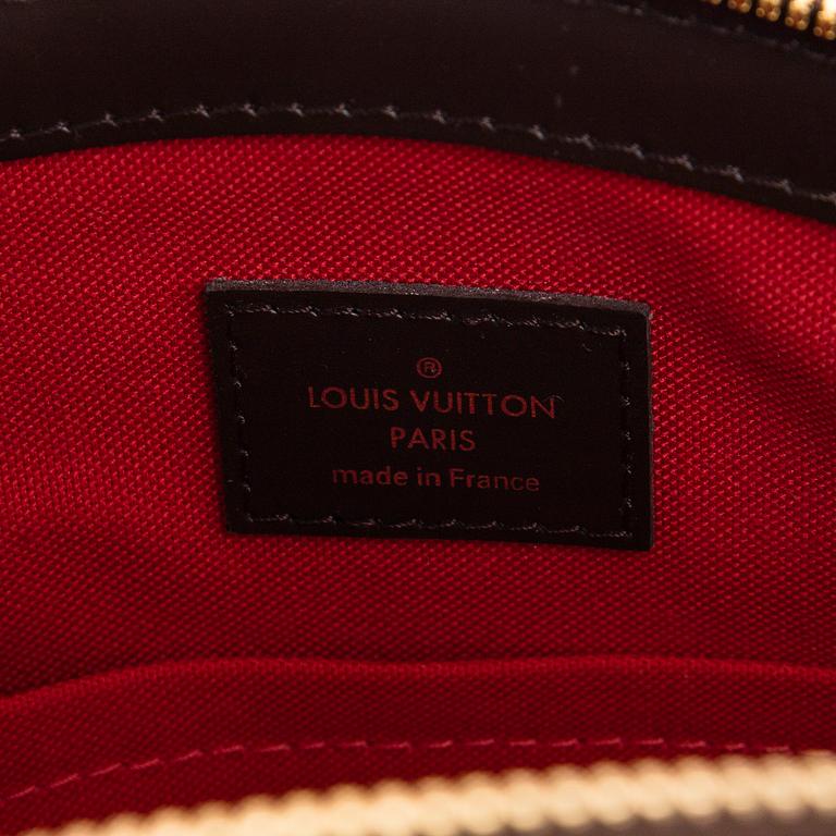 Louis Vuitton, a 'Verona PM' handbag.