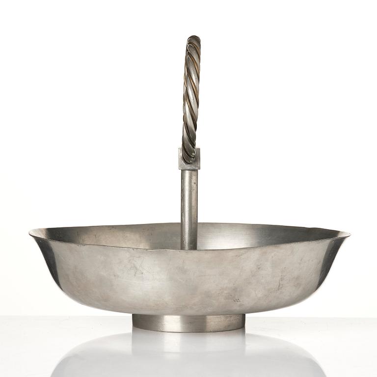Björn Trägårdh, a pewter and brass bowl model "A 1505", Firma Svenskt Tenn, Stockholm 1932.