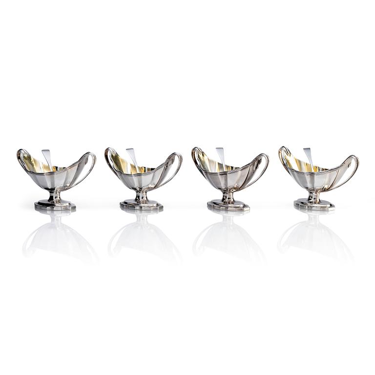Four English 18th century silver salt-cellars, mark of William Fountain & Daniel Pontifax, London 1791, and spoons.