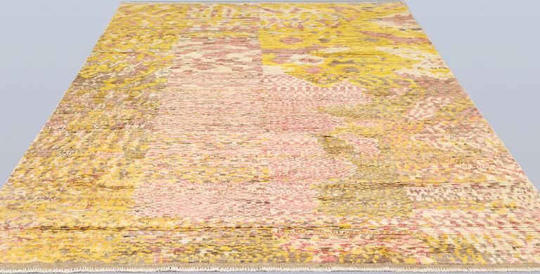 Rug, Morocco design, approx. 284 x 193 cm.