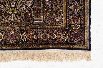 Matta, Ghom, part silk, ca. 195 x 127 cm.