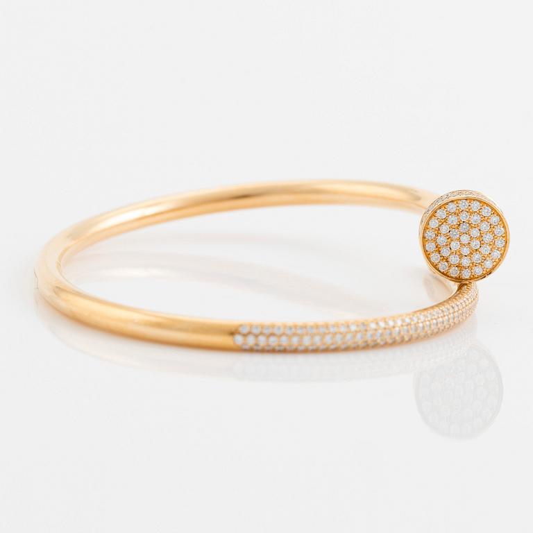 Cartier armband "Juste un Clou" 18K guld med runda briljantslipade diamanter.