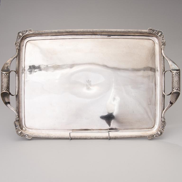 A RUSSIAN SILVER TRAY, Henrik Tallberg, St:Petersburg 1827,