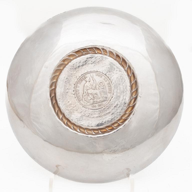 Bowl dish, sterling silver, Peru, 20th century.