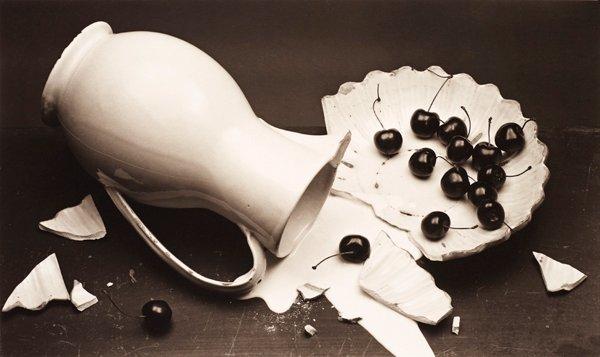 Irving Penn, "The Fallen Pitcher", 1980.