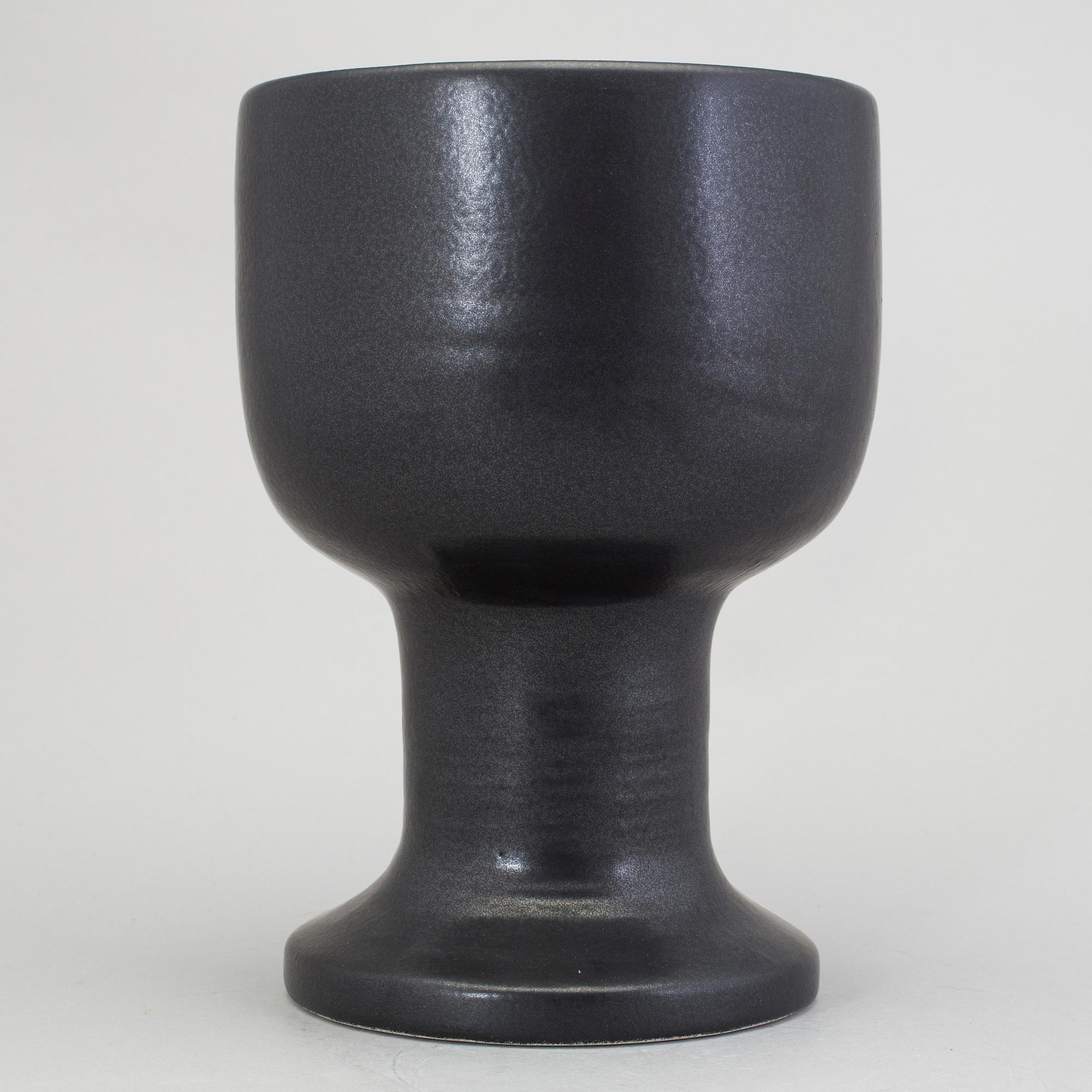 A stoneware vase by Lisa Larson, Gustavsberg.