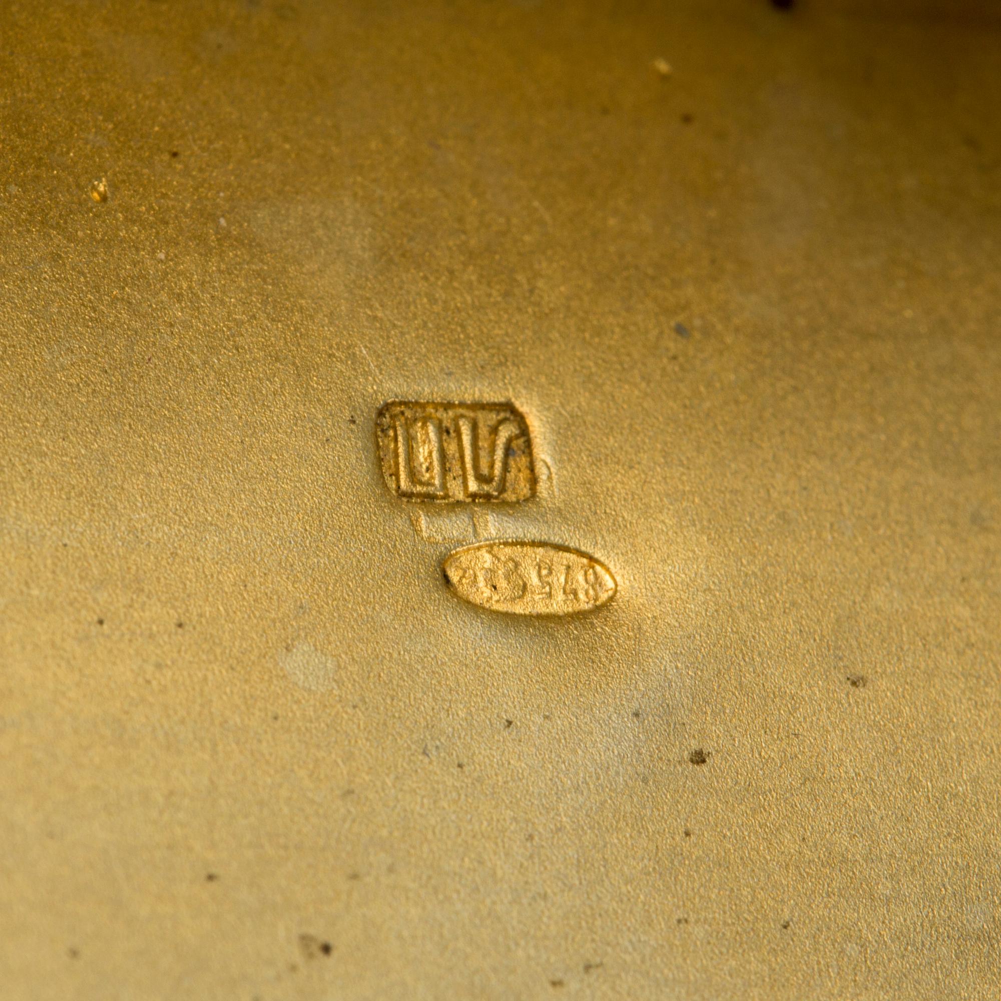 ETUI, silver, Ryssland. 1900-talets första del. Vikt ca 212 g.