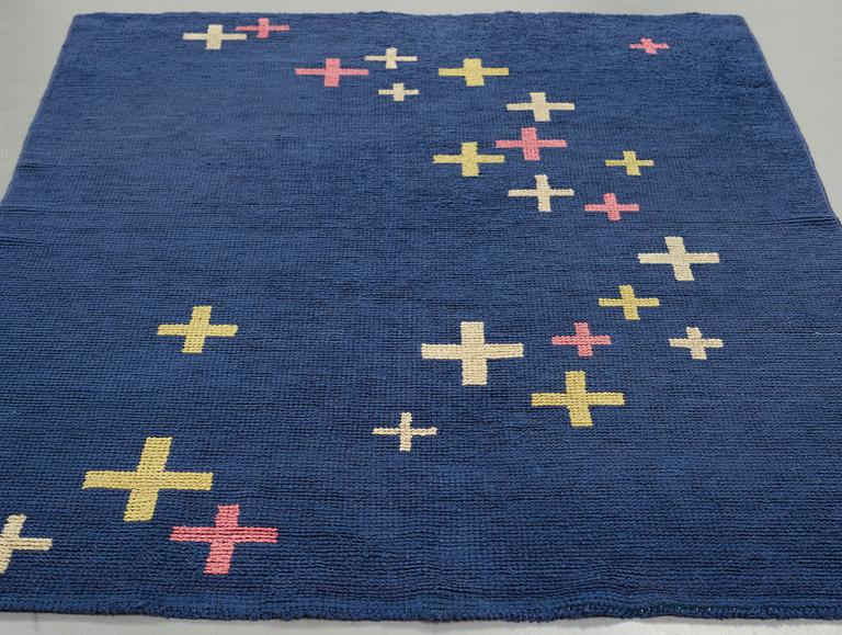 Sigvard Bernadotte, A CARPET, knotted pile, ca 236,5 x 170-172,5 cm, signerad SB T (Sigvard Bernadotte, Fru Trolles Vaevestue).