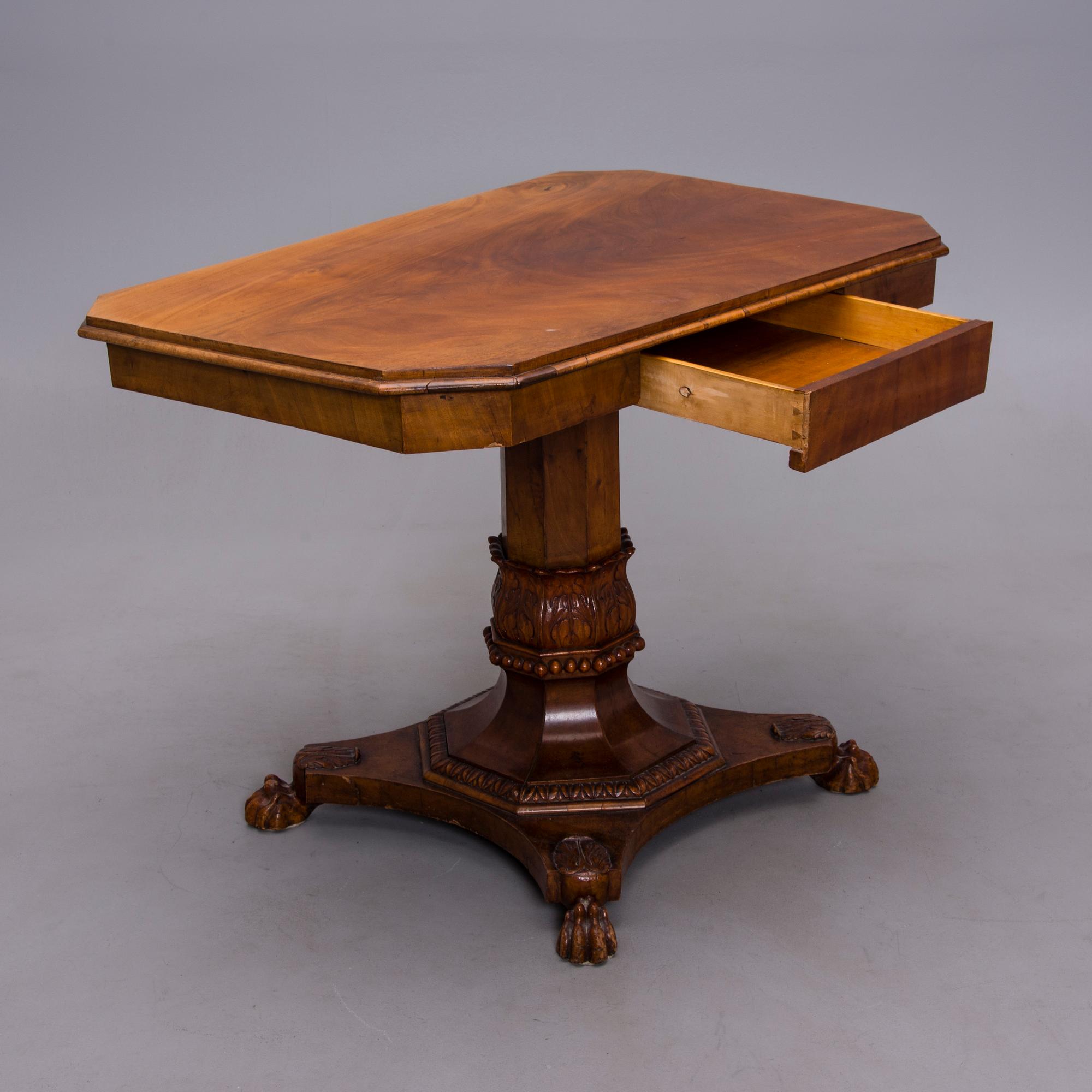 BORD, biedermeier, 1820-1840-tal.