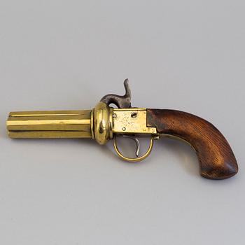 SLAGLÅSREVOLVER, svensk, 1800-talets andra hälft, mässing, märkt AIS.
