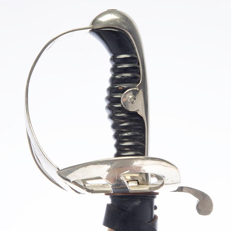 Sabel, tysk, 1900-tal, med balja.