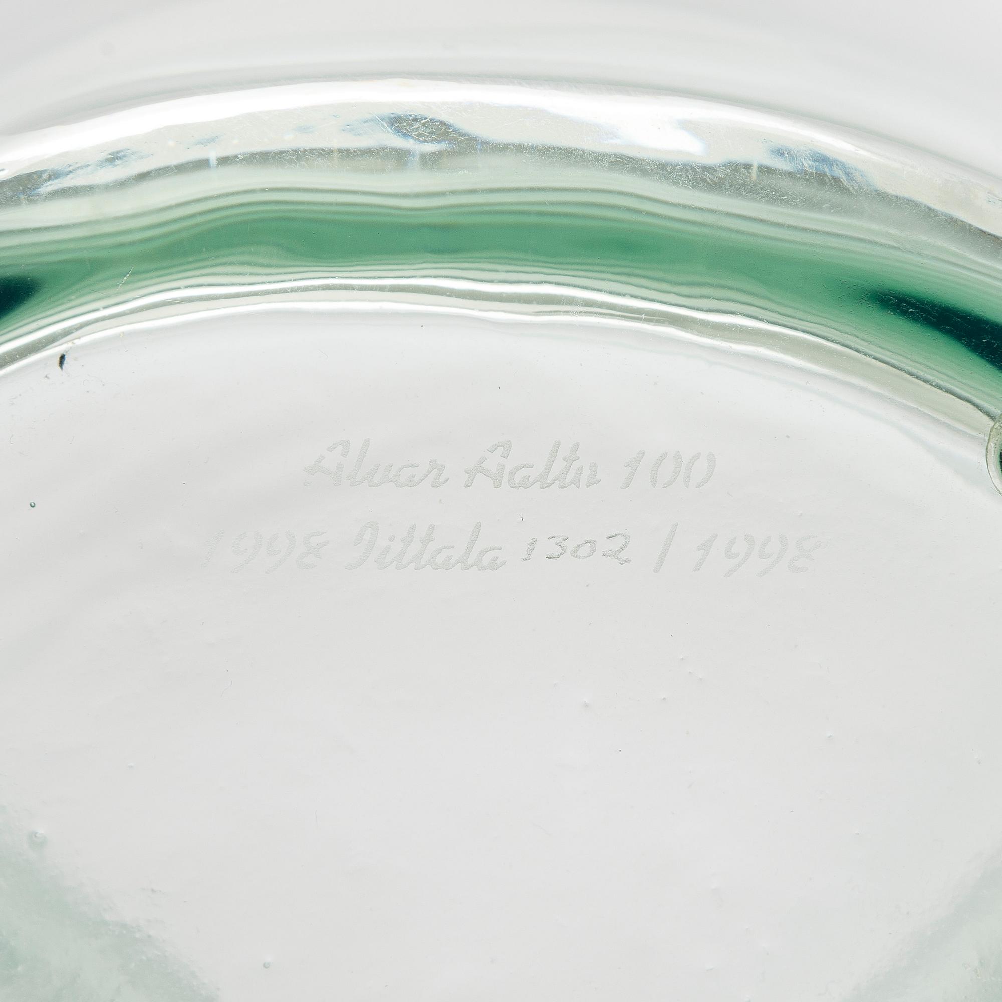 Alvar Aalto, vas, signerad Alvar Aalto 100 1998 Iittala 1302/1998.