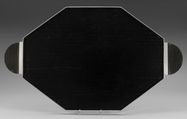 Wiwen Nilsson, A Wiwen Nilsson sterling and ebony tray, Lund 1956.