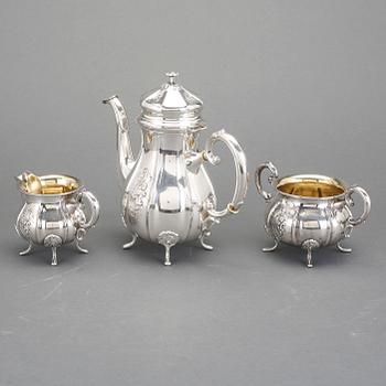 KAFFESERVIS, 3 delar, silver, rokokostil, svenska importstämplar. Total vikt ca 969 gram.