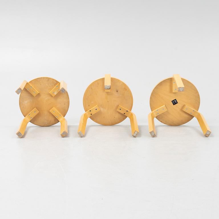 Alvar Aalto, pallar, 3 st, modell 60, Artek, Finland.