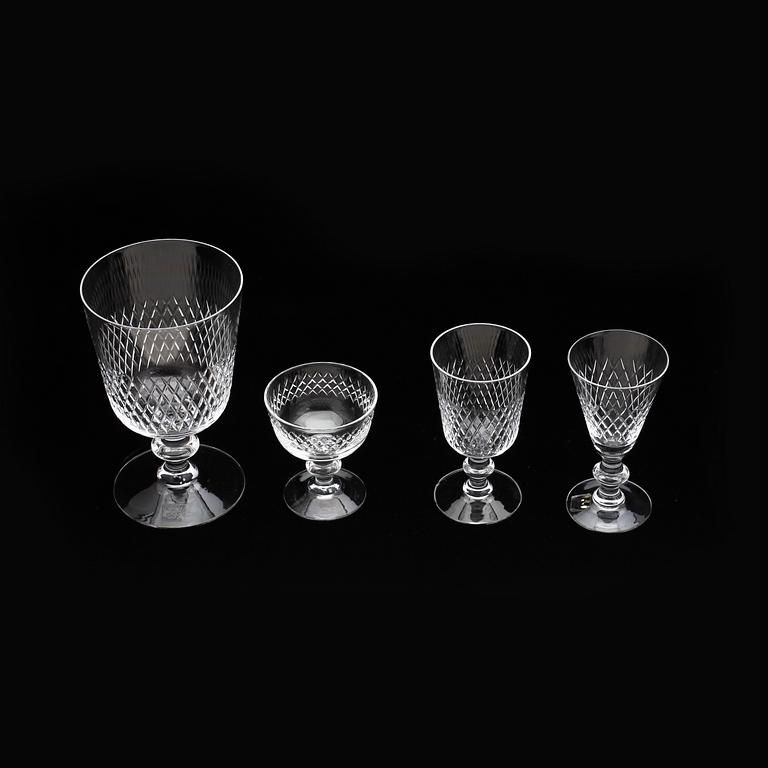 GLASSERVIS, 41 delar, "Diamant", Kosta, 1900-talets andra hälft.