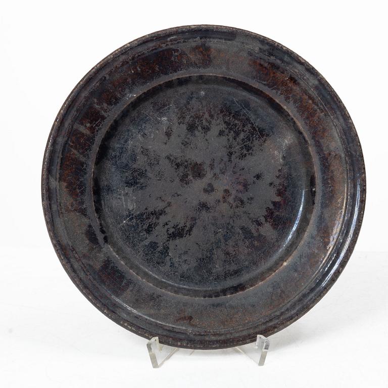Stoneware planter and stand, dated 1824.