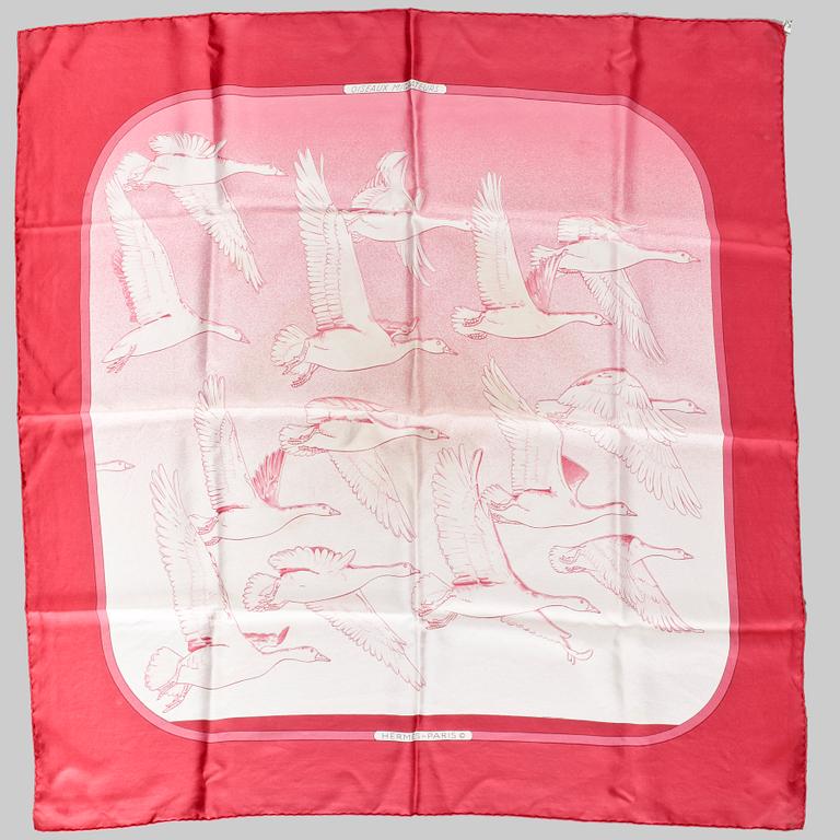 SCARVES, 2 st, silke, 1980/90-tal, bl a Hermès.