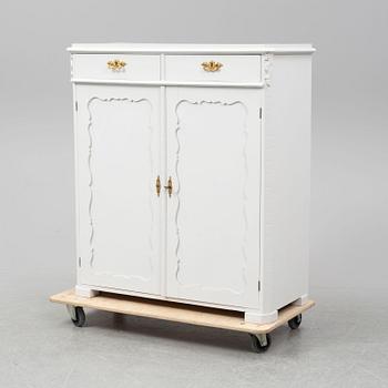 A late 19th century cabinet.