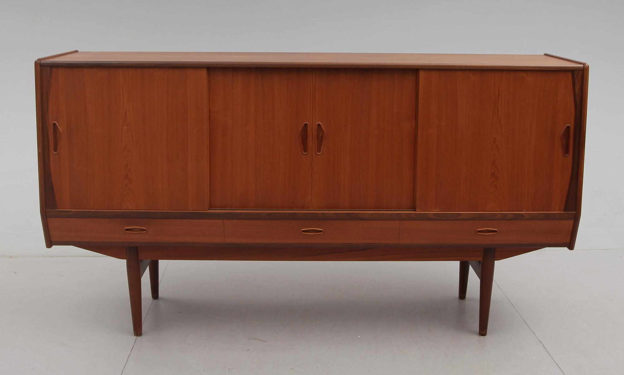 SIDEBOARD, 1950-tal.