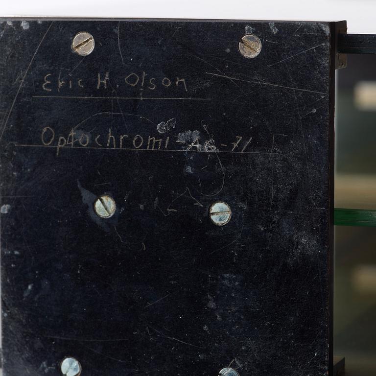 Eric H Olson, "Optochromi".