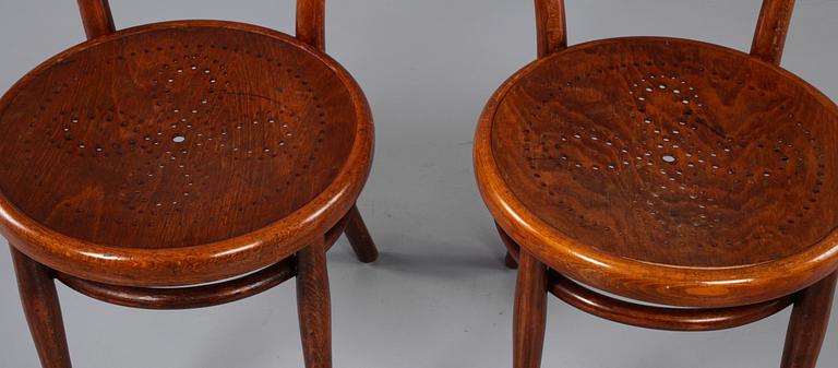 STOLAR, ett par, Thonet, 1900-talets första hälft.