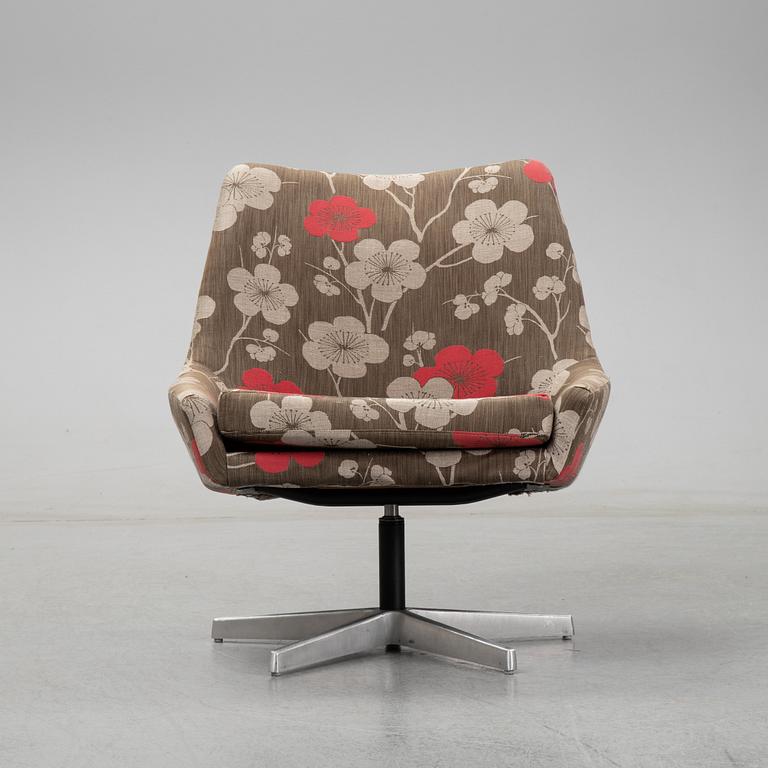 A 'Teve' easy chair by Jonas Ihreborn.