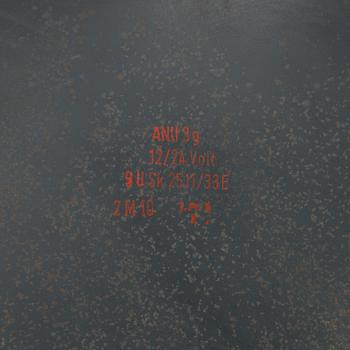 a Siemens "ANU 39" wall clock from the first half of the 20th century.