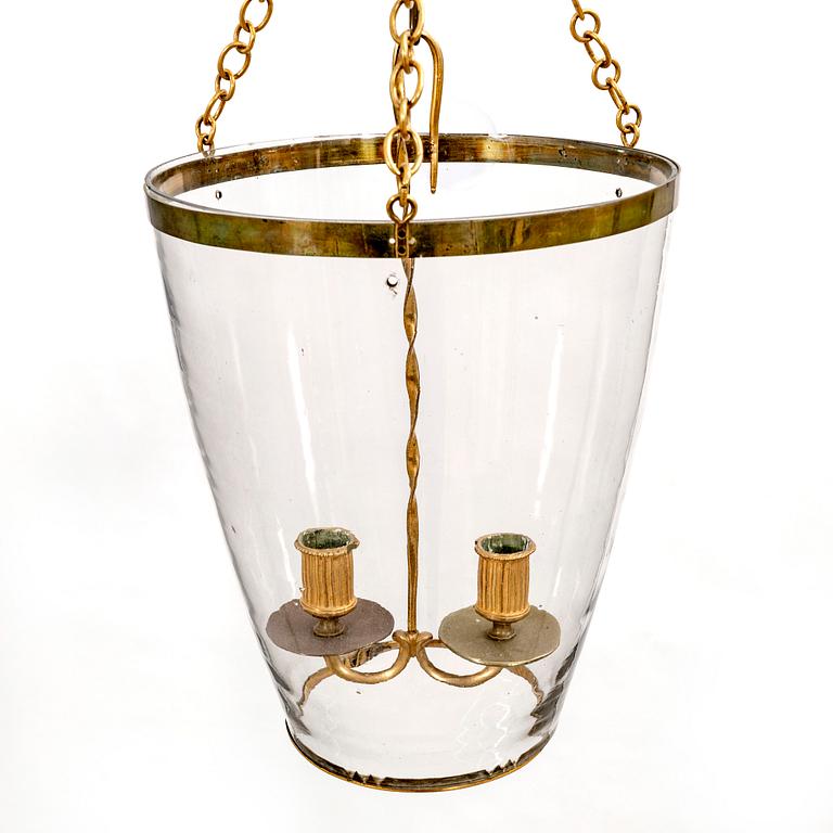 A 20th century glass pendant.