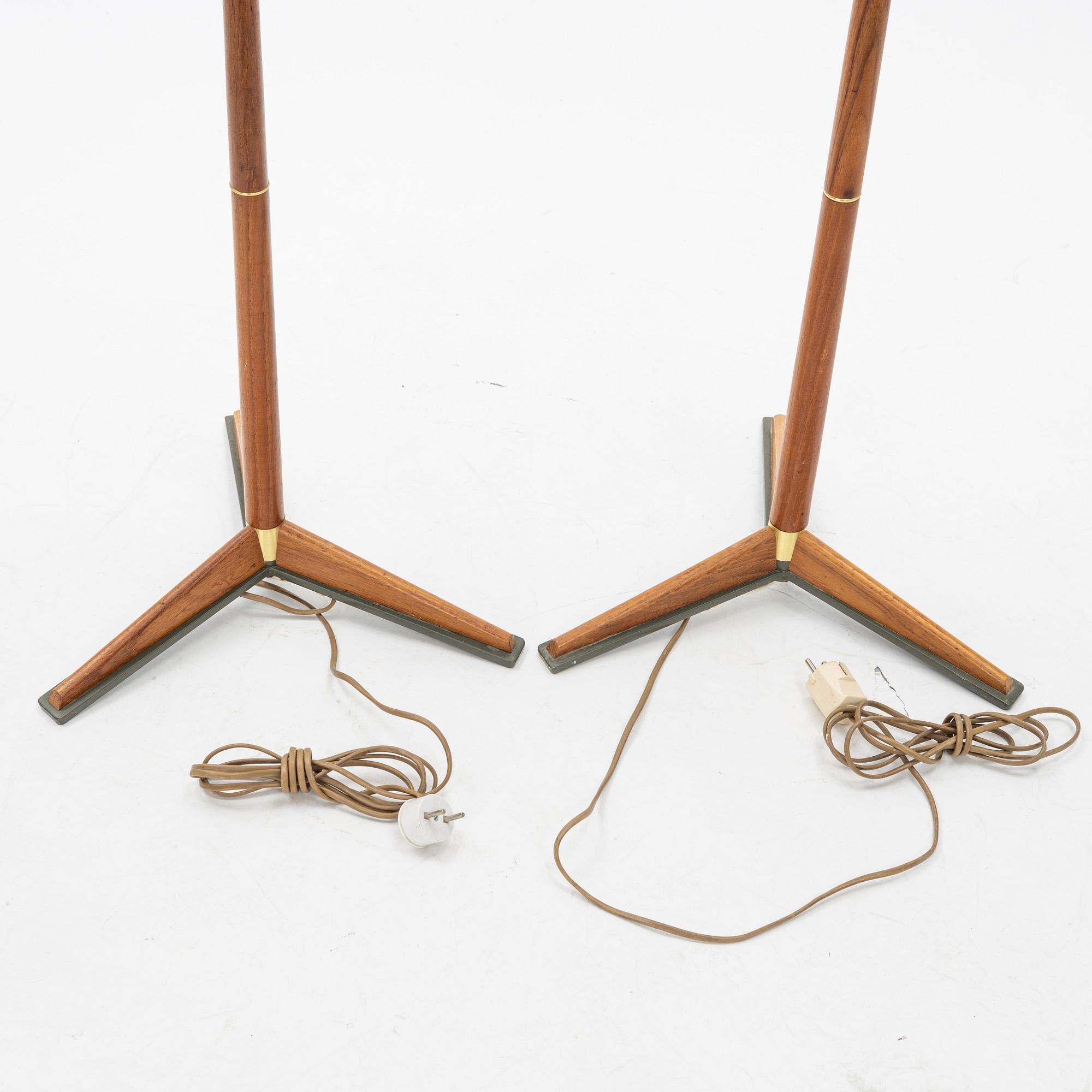 A pair of teak floor lights, Möllers Armatur, Eskilstuna, 1960's.